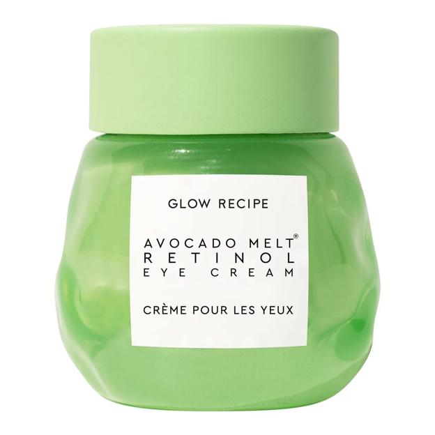 El aguacate que brilla derrita la crema de ojos retinol.