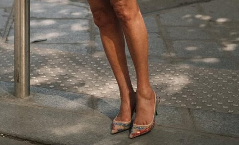 Las mejores cremas con color para broncear las piernas a los 50