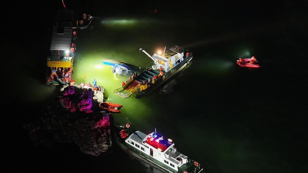 Al menos nueve muertos y 70 heridos por el hundimiento de cuatro barcos turísticos en China