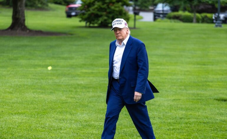 El Supremo autoriza a Donald Trump a retirar la residencia temporal de más de 500.000 migrantes
