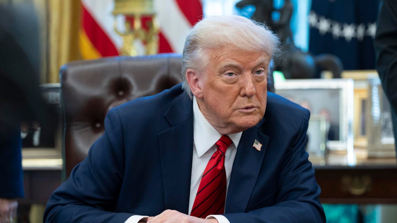 Trump insiste en que van a tener «la mejor economía de la historia de EEUU» y niega estar preocupado por una recesión