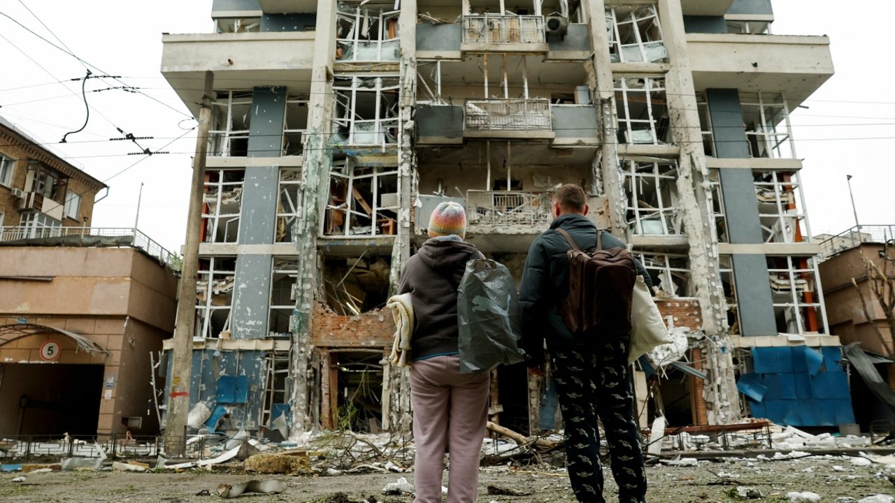 Al menos 13 muertos y decenas de heridos en el mayor ataque de Rusia sobre Ucrania en Kyiv y otras ciudades del país