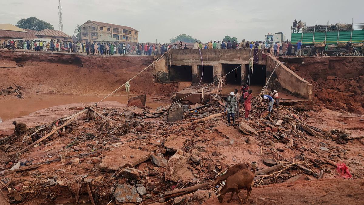 Sube a 158 el número de muertos por las graves inundaciones en el oeste de Nigeria