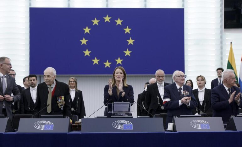 Europa ve en Ucrania un símbolo de la fragilidad de la paz en el aniversario del fin de la Segunda Guerra Mundial