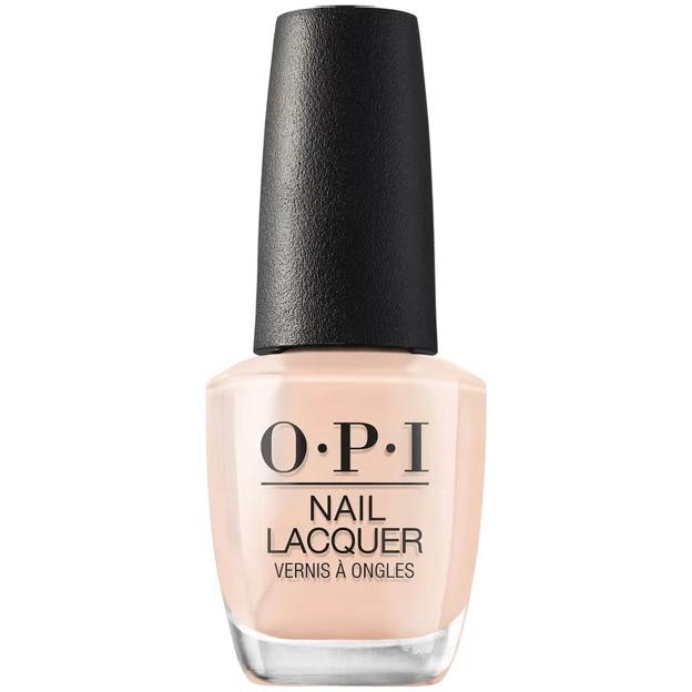 Esmalte de uñas OPI desnudo.