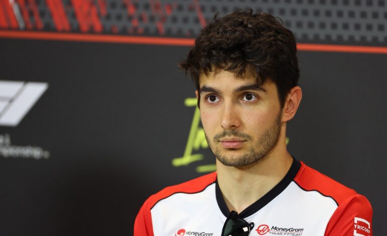 Esteban Ocon, durísimo contra Alpine por la situación de Doohan: «Arruinan su carrera»