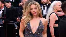 Ester Expresito en la alfombra roja del Festival de Cine de Cannes