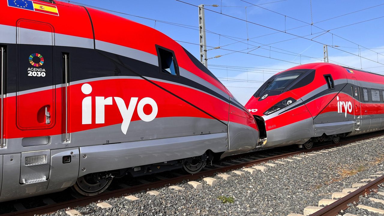 Iryo contradice a Puente y Renfe y niega el ‘enganchón’ de uno de sus trenes con la catenaria
