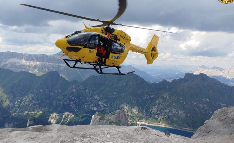 Mueren cinco esquiadores en un glaciar de los Alpes suizos
