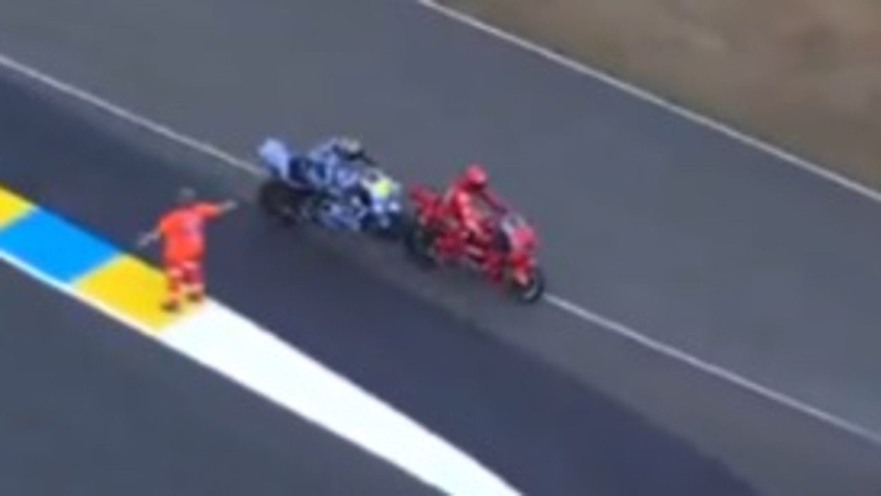 El curioso incidente entre Marc Márquez y Fermín Aldeguer mientras celebraban tras la ‘sprint’