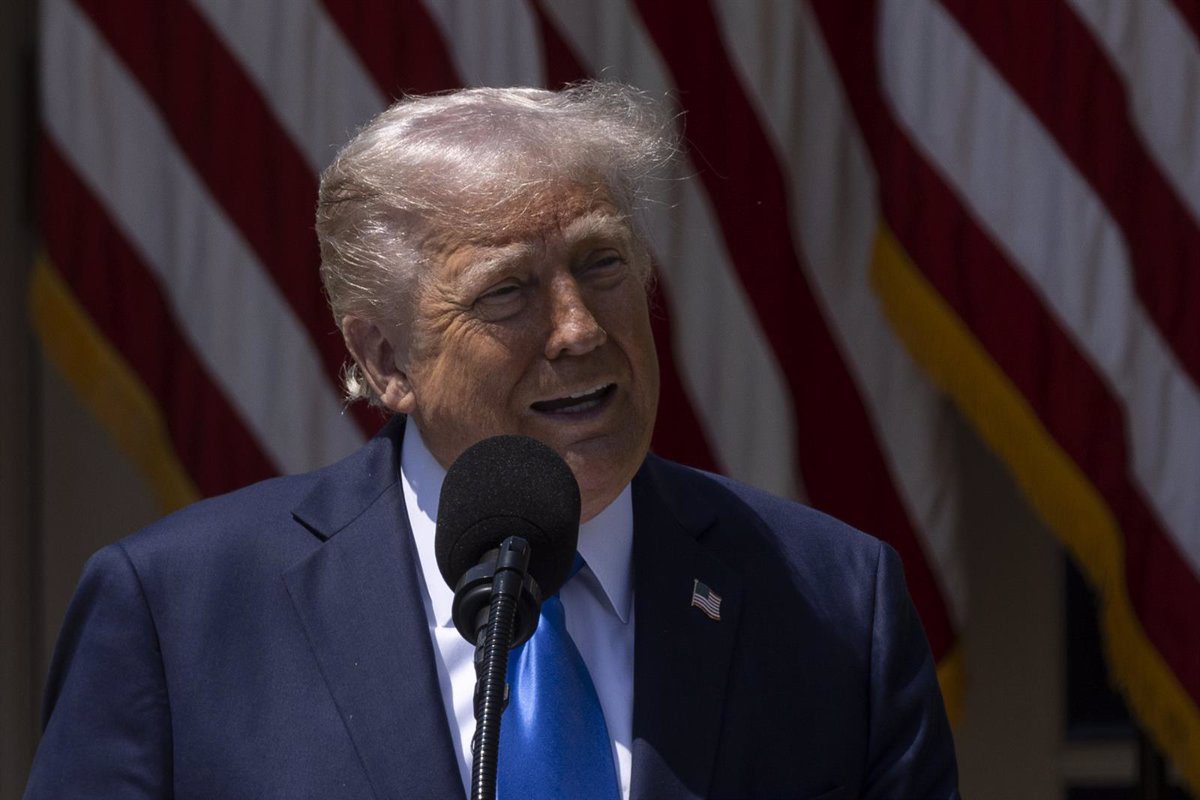 Trump pide a India y Pakistán el cese de los ataques y se ofrece a «ayudar»