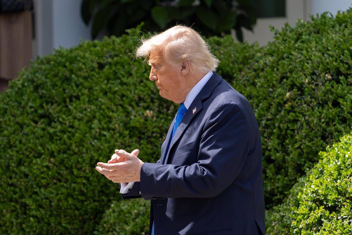 Trump desvela un programa de 175.000 millones de dólares para la creación del escudo antimisiles ‘Cúpula Dorada’
