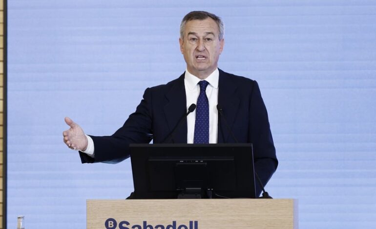 El Sabadell saca músculo de su «proyecto en solitario» tras disparar su beneficio un 58,6%