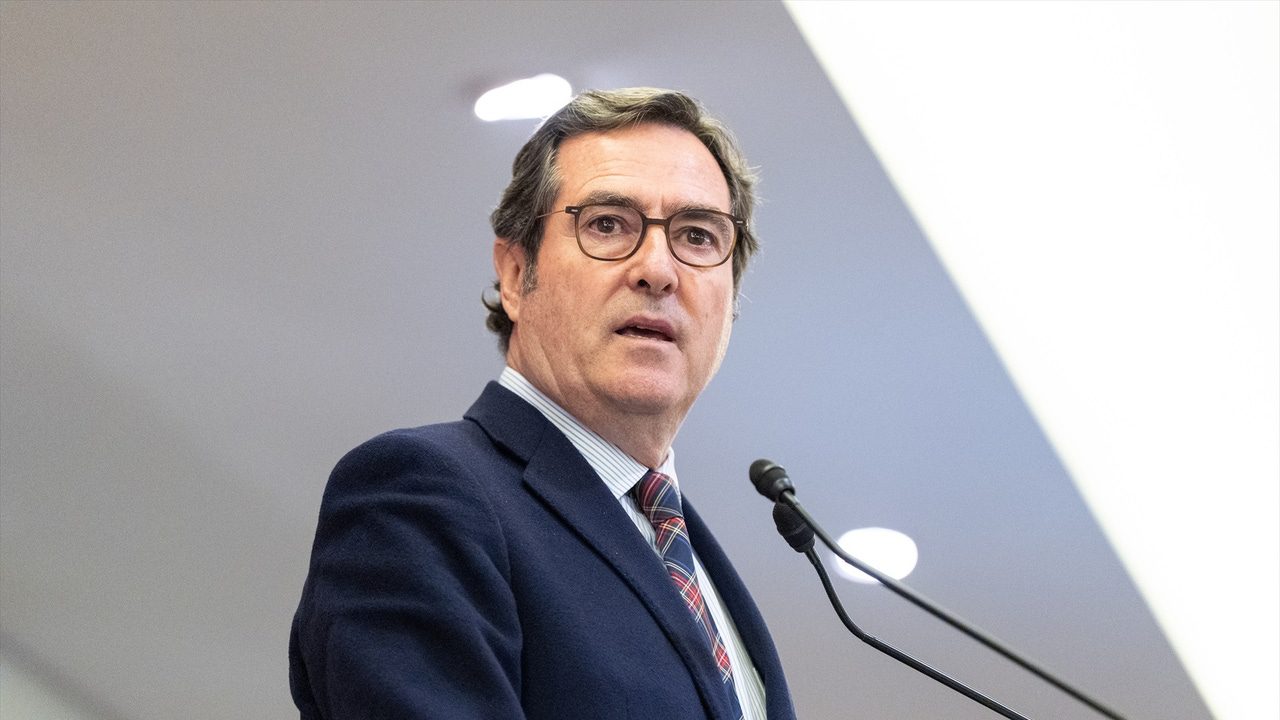 Garamendi insiste en hablar "con todos los grupos políticos" contra la reducción de jornada: "Creemos que se nos ha excluido"