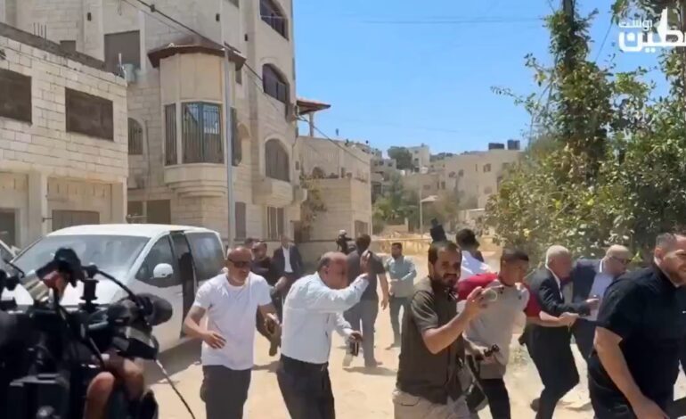 El vídeo que demuestra que el Ejército israelí apuntó con sus armas a la delegación diplomática