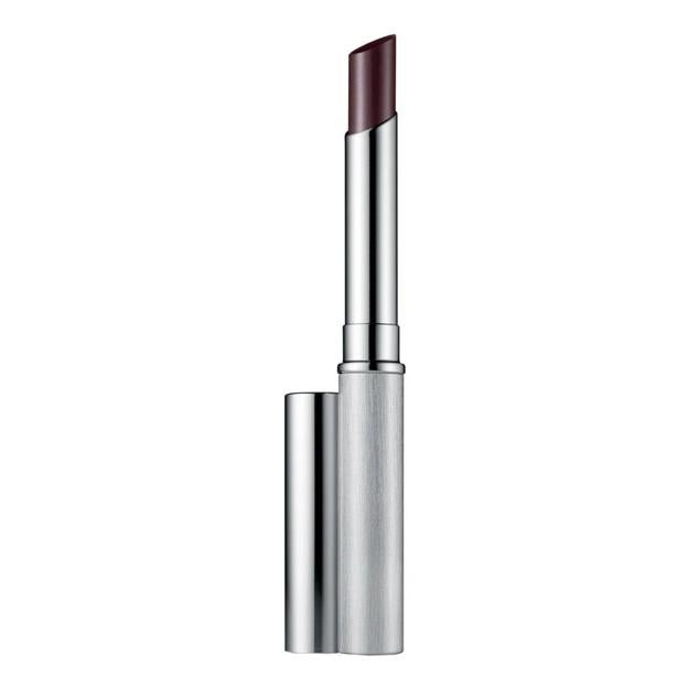 El lápiz labial de miel casi negro por clínica. Precio: 23 euros