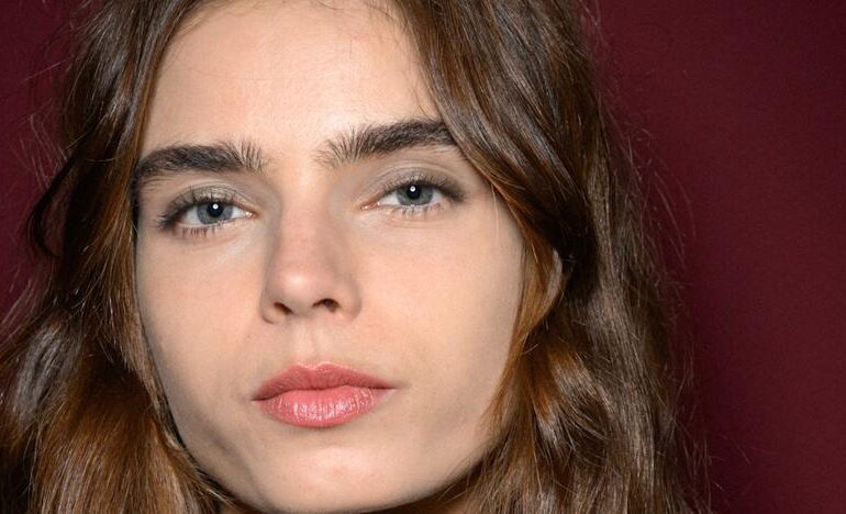 Mejores bálsamos labiales para primavera: labios hidratados