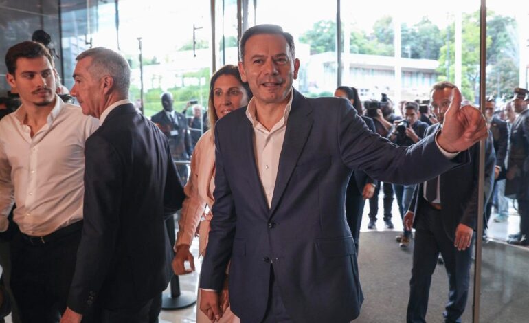 El conservador Luís Montenegro gana en Portugal y repetirá como primer ministro, según los primeros sondeos