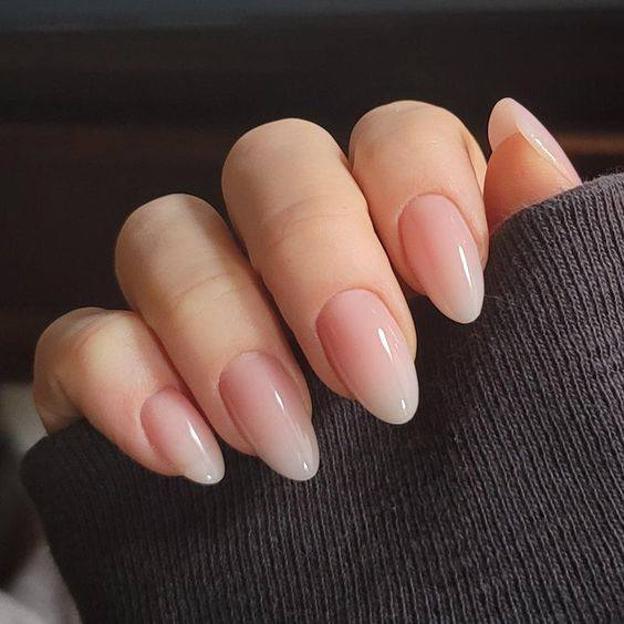 Manicura francesa degradada