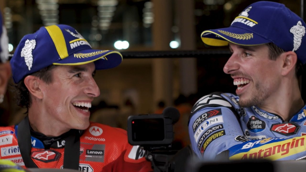 ¡los hermanos Márquez a la par!