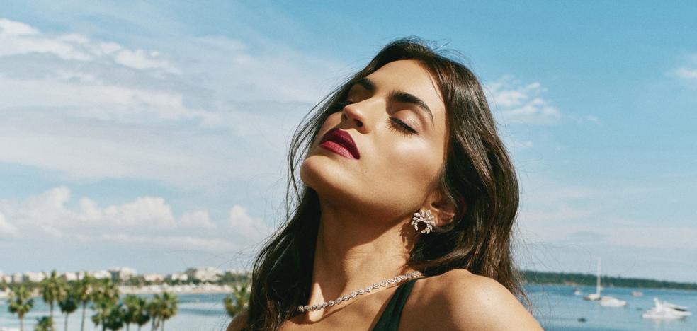 Cómo lucir unos labios rojos más gruesos según el maquillador de las famosas en Cannes