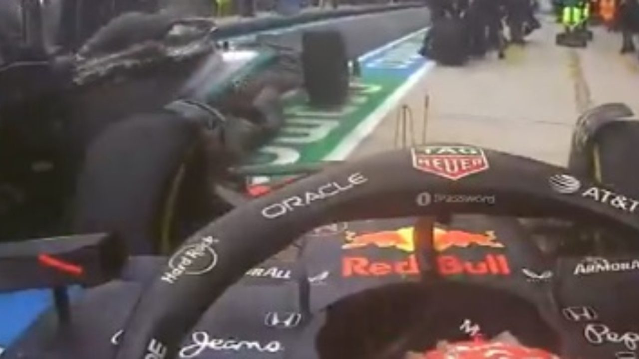 Red Bull asume la culpa por la sanción a Verstappen tras chocar con Antonelli: «Fue un error humano»