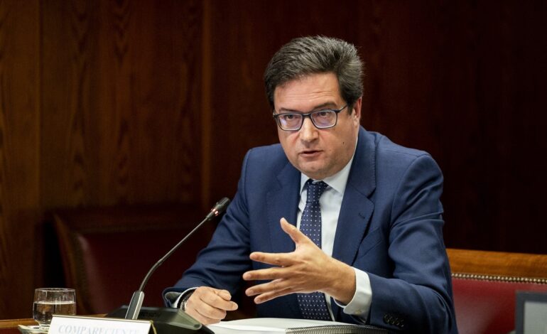 Óscar López afirma no haber tenido «nunca jamás» conocimiento de las presuntas fiestas de Ábalos en Paradores