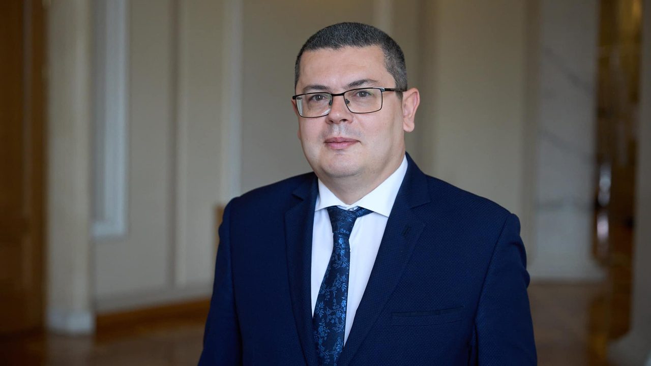 «El líder ruso no quiere detener la guerra porque causaría su caída»