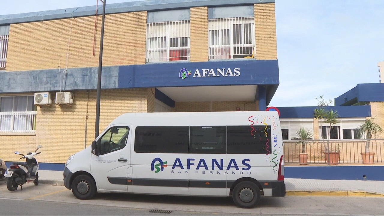 un niño con discapacidad quedó encerrado solo en su autobús escolar