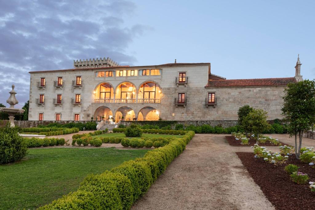 Este es el palacio medieval transformado en un hotel que revoluciona el turismo en Galicia