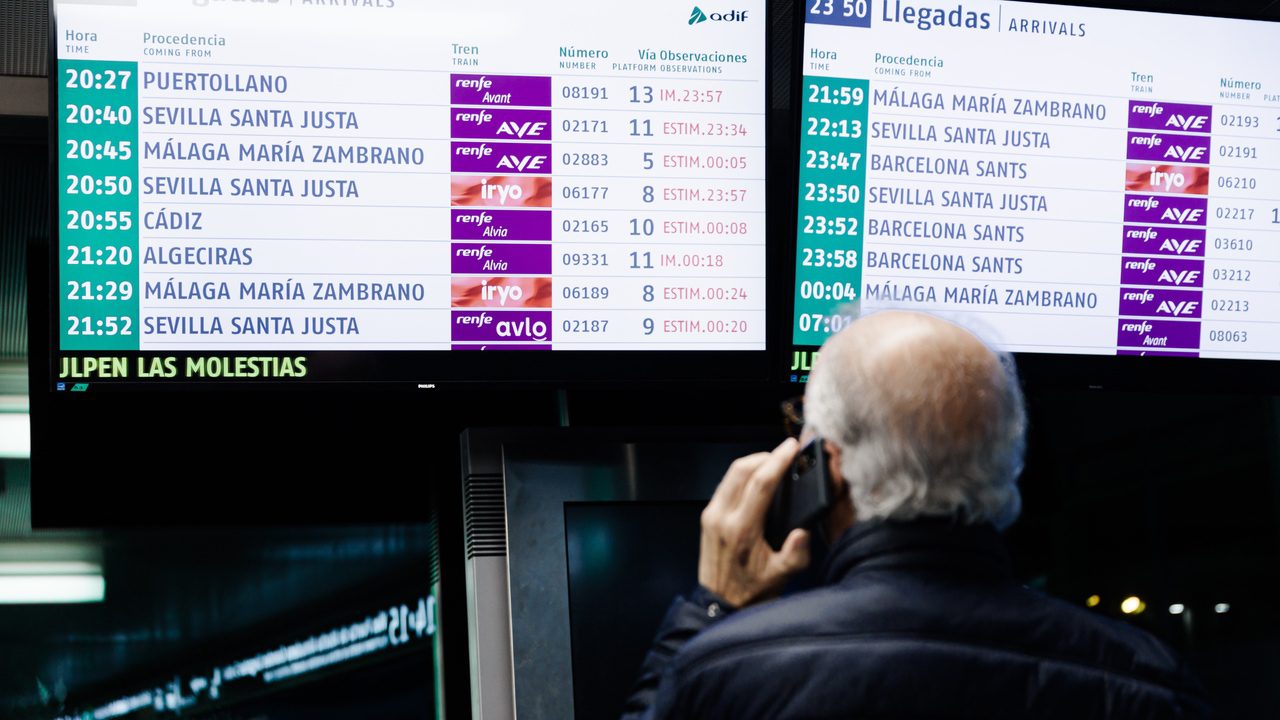Estos son todos los trenes afectados por el robo de cable, que circulan con «demoras considerables»