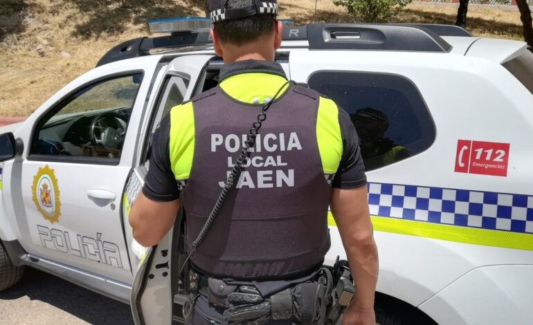 Investigan la muerte un niño de tres años encerrado en un coche en Linares (Jaén)