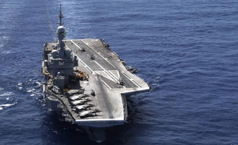 Francia prepara un portaaviones nuclear sin precedentes
