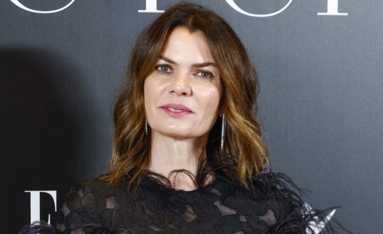 El vestido de invitada de Alejandra de Rojas de marca española que querrás llevar esta primavera (y está al alcance de todas)