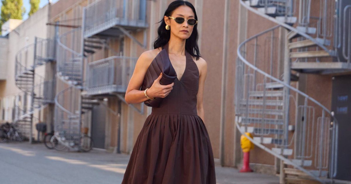 3 vestidos de Zara que las invitadas más elegantes lucirán con sandalias esta primavera 2025