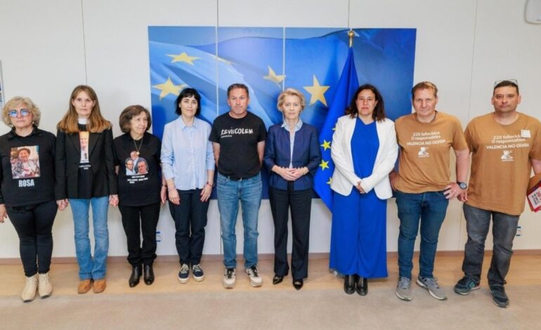 Las víctimas de la DANA denuncian ante Von der Leyen el «maltrato institucional» de PP y Vox: «Se ha quedado sorprendida»