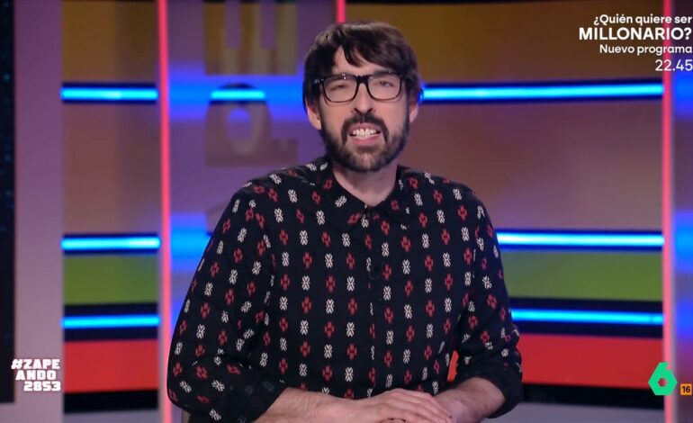 Quique Peinado, al oír hablar del 'Comecacas': "En ese pueblo los motes son más fuertes que los insultos de Pedro Sánchez"