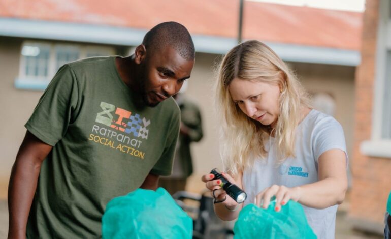 Ratpanat impulsa una campaña médica en Tanzania junto a la Fundación Elena Barraquer