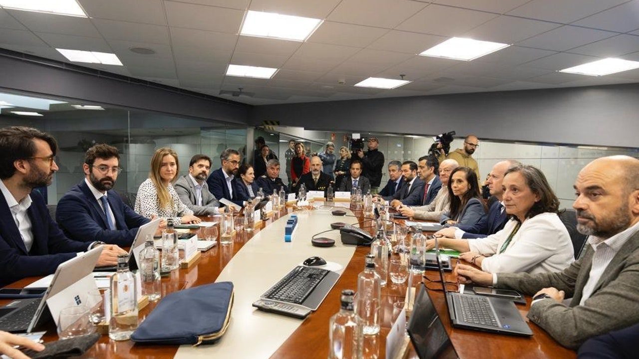 Aagesen y Corredor vuelven a reunirse en el Comité para el análisis de la crisis de electricidad