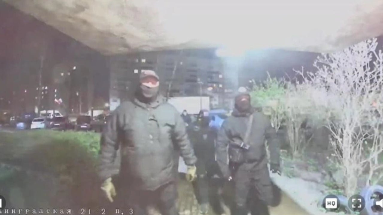 Rusia investiga el ataque de ultras enmascarados que se hicieron pasar por policías