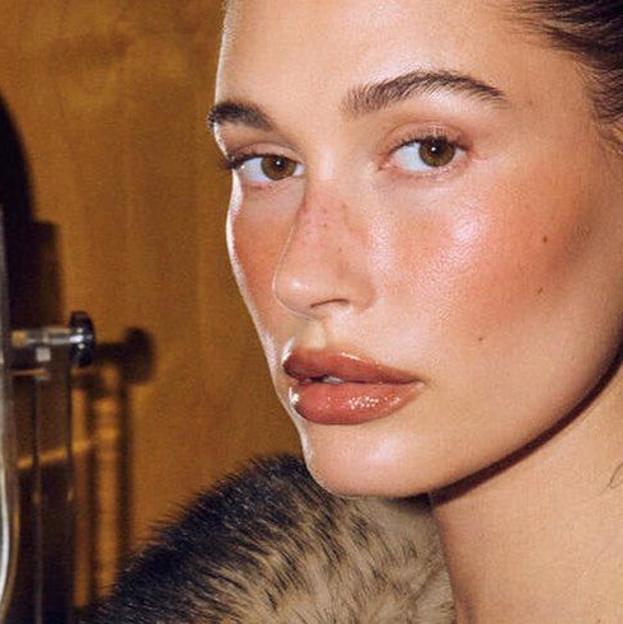 Se sonroja detrás de escena, los bronceadores que más promueven por su buen efecto facial
