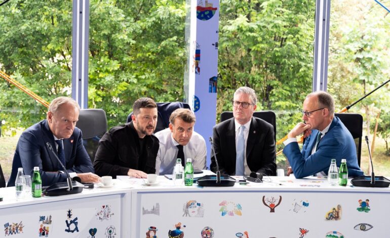 Tusk, Macron, Starmer y Merz arropan a Zelenski en su conversación telefónica con Trump