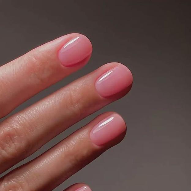 Uñas de jabón rosa