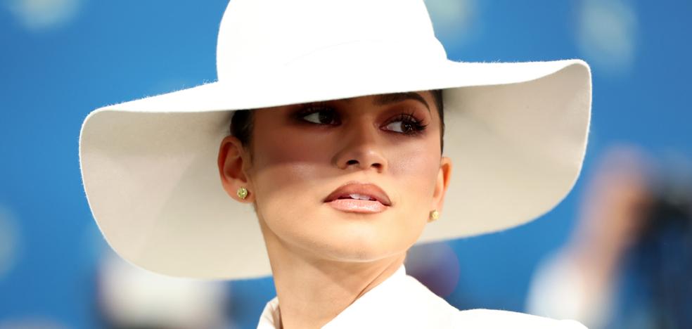 Zendaya inspira a las futuras novias en la MET Gala con este maquillaje de labios