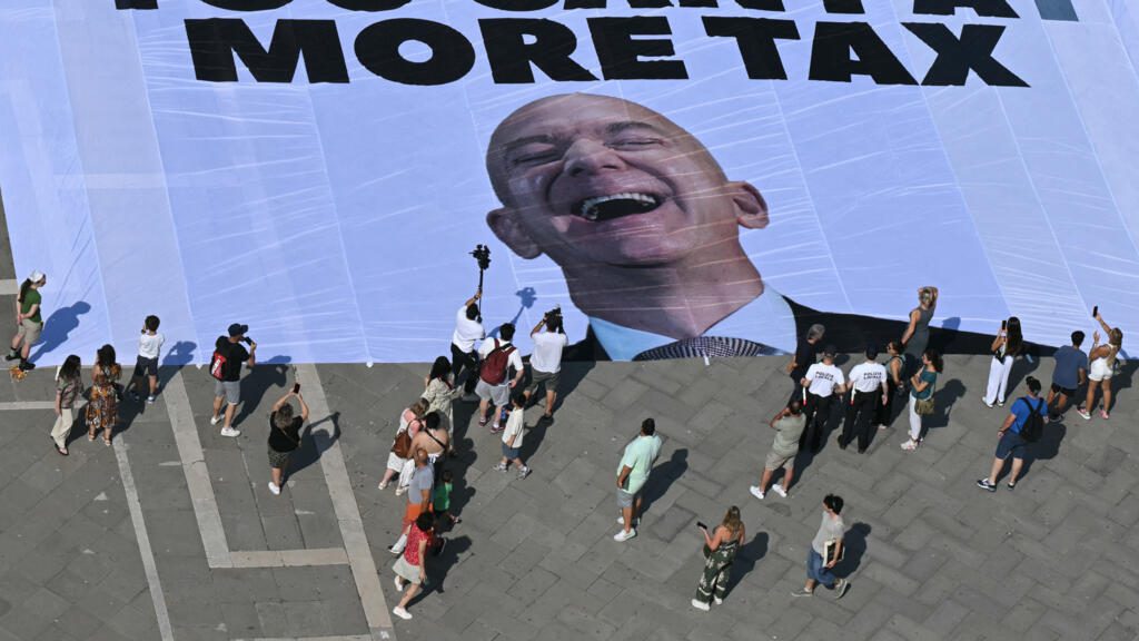 Bezos se casa en Venecia: la millonaria boda que desata la indignación de activistas