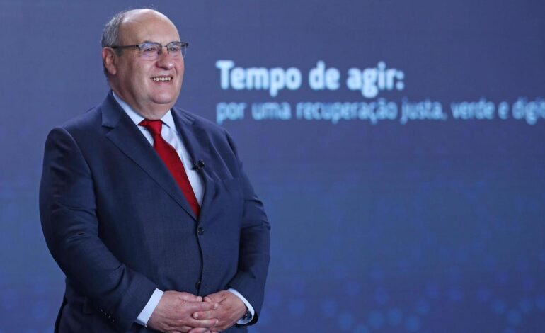 Hay que luchar contra los populismos para garantizar las libertades que hemos conquistado en 40 años