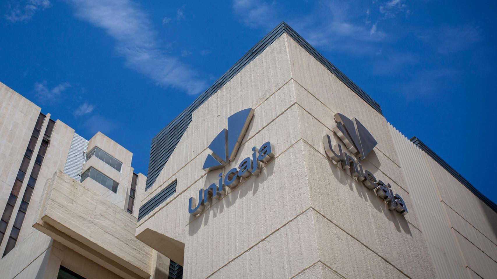 Unicaja adquiere una participación minoritaria en la gestora de deuda privada Zenon