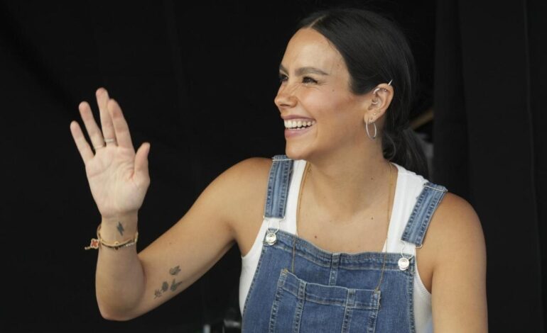 Imágenes del día: Cristina Pedroche vuelve a zanjar los rumores de separación con Dabiz Muñoz y responde con ironía a sus 'haters'