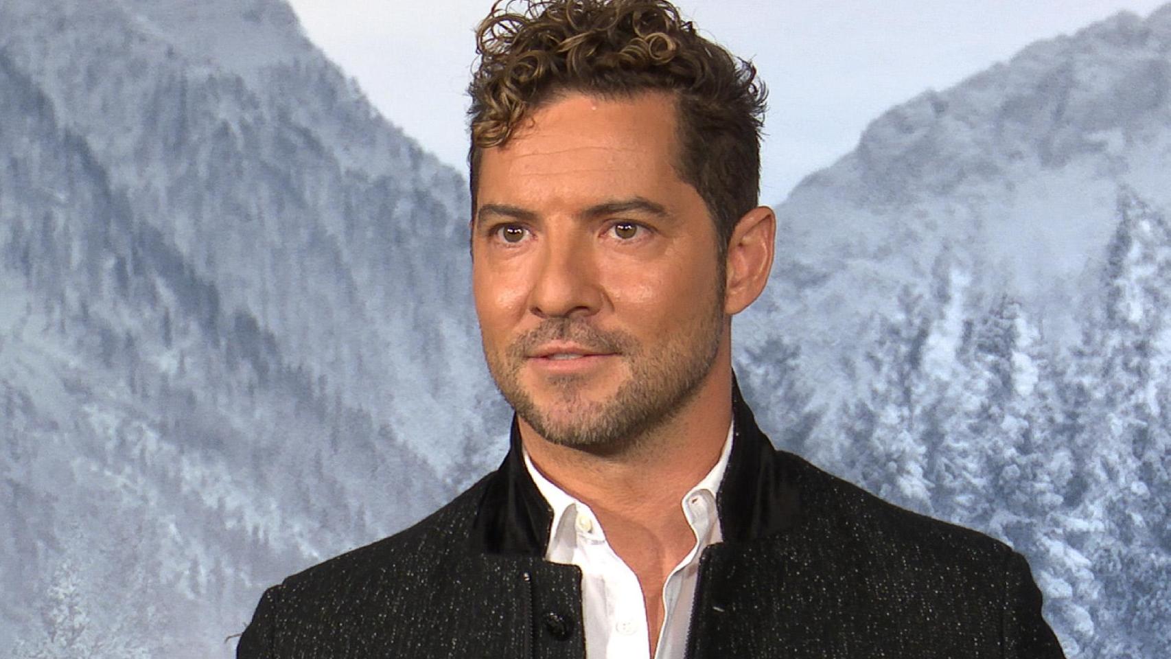 David Bisbal se rinde a la firma española de ‘streetwear’ que arrasa entre los adolescentes y encanta a la hija de Beckham