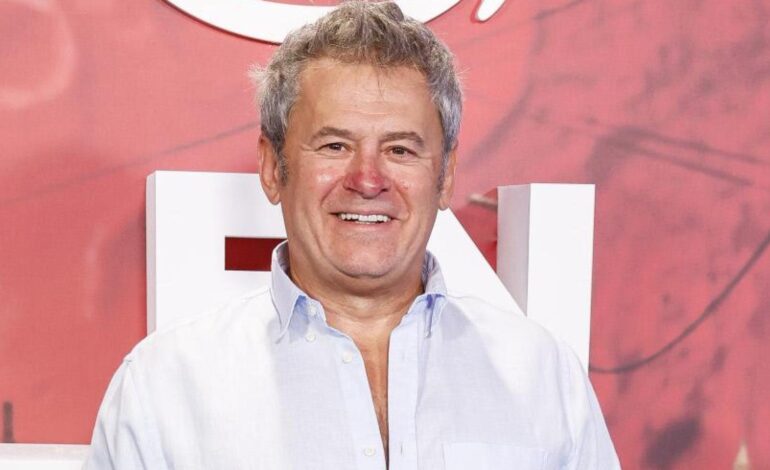 Imágenes del día: Miki Nadal comparte una divertida foto con sus tres hijas y sorprende a todos por su impresionante parecido con la más pequeña